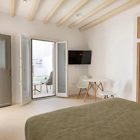 Cycladic * ナウサ